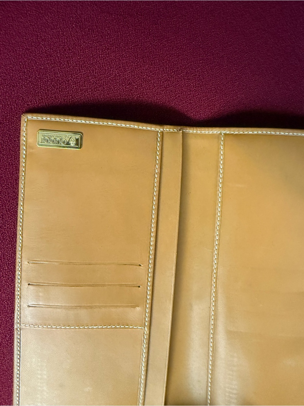 Vintage Gucci Wallet - Picture 5 of 10